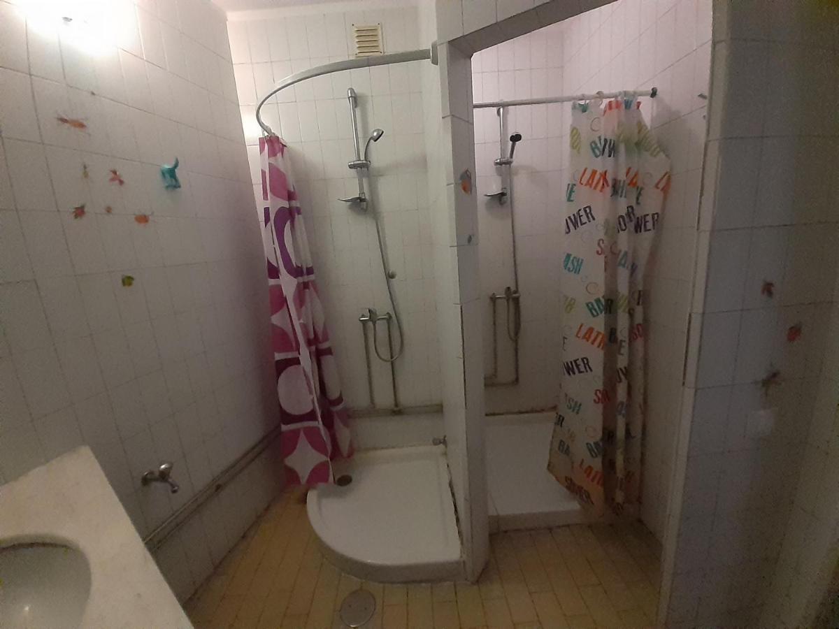 City Drops Hostel Batalhaprivate Room Porto Luaran gambar