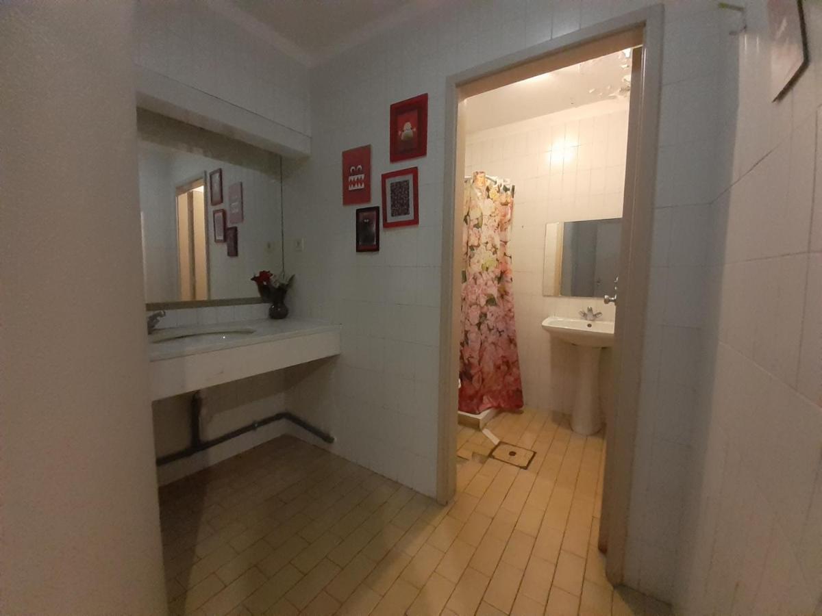 City Drops Hostel Batalhaprivate Room Porto Luaran gambar